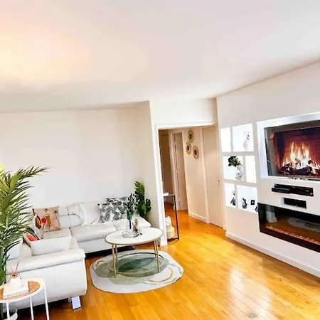 Apartment Beautifully Decorated 2bedroom