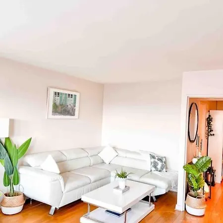 Apartment Beautifully Decorated 2bedroom Paris